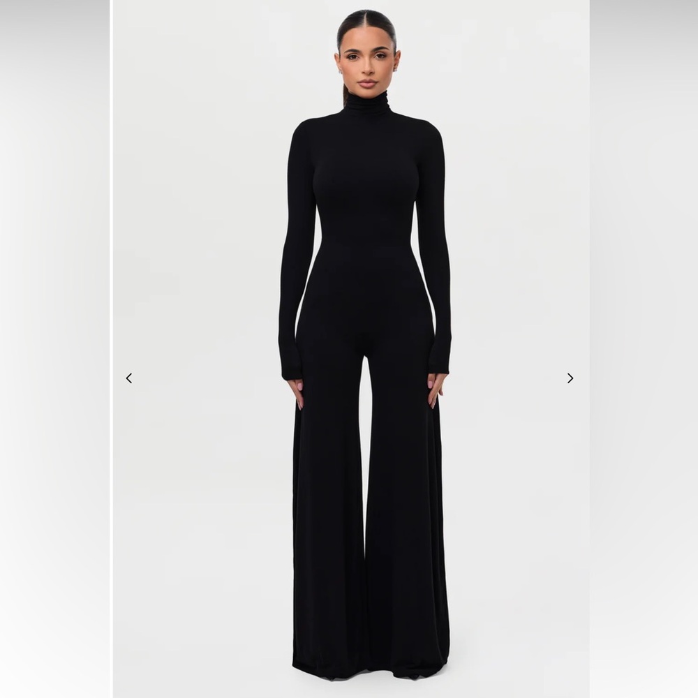 14. Naked Wardrobe $98 NW SCULPT WIDE-LEG JUMPSUIT in black - Picture 3 of 4